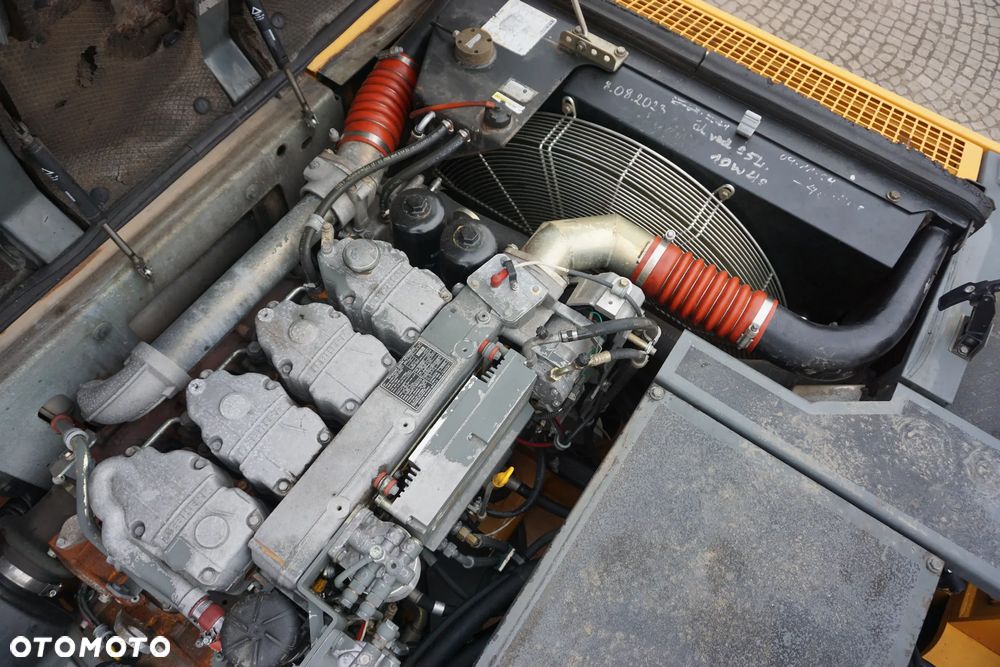 Liebherr A 924C - 12