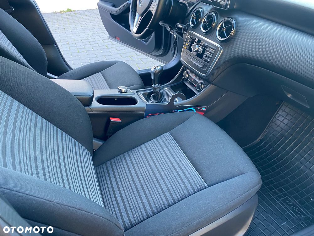 Mercedes-Benz Klasa A 180 CDI AMG Line - 19