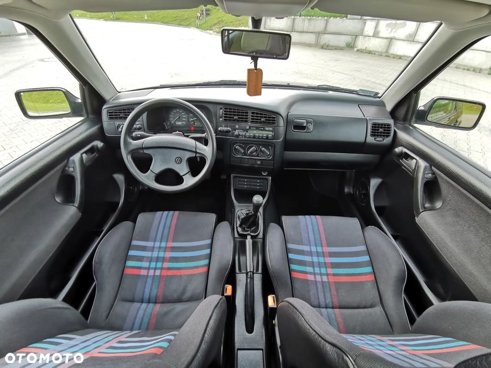 Volkswagen Golf 1.8 GT Special - 28