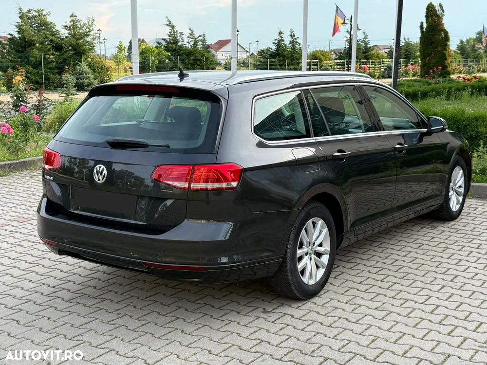 Volkswagen Passat 2.0 TDI DSG Comfortline - 2