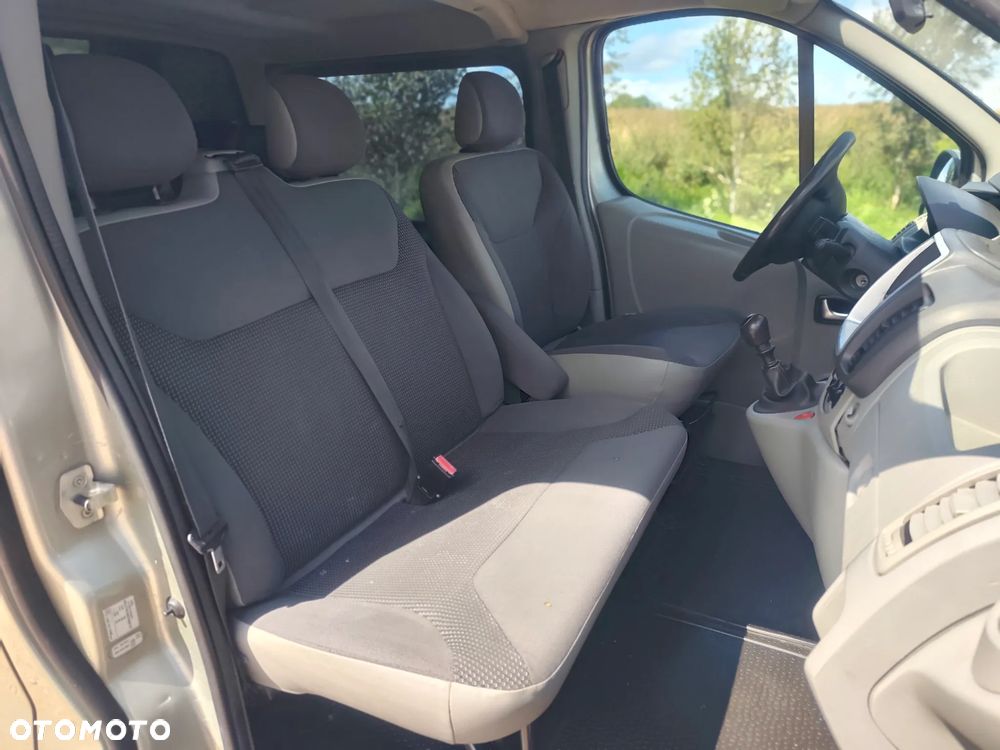 Opel Vivaro - 22