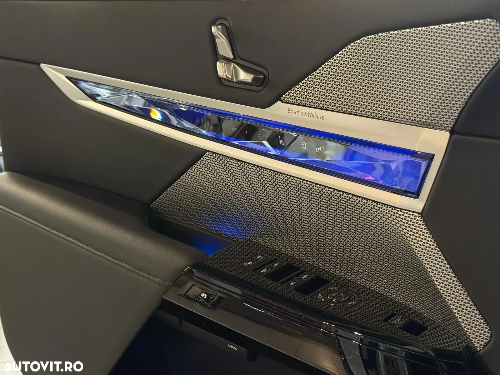 BMW Seria 7 740d xDrive MHEV - 21