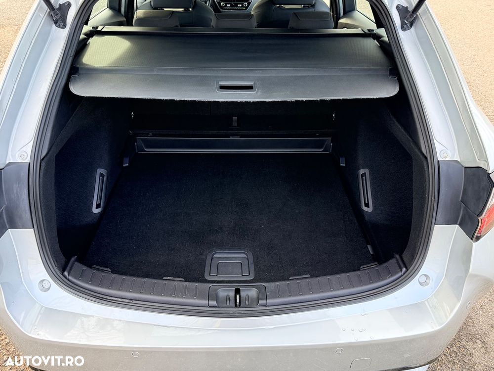 Toyota Corolla 1.8 HSD Dynamic - 18