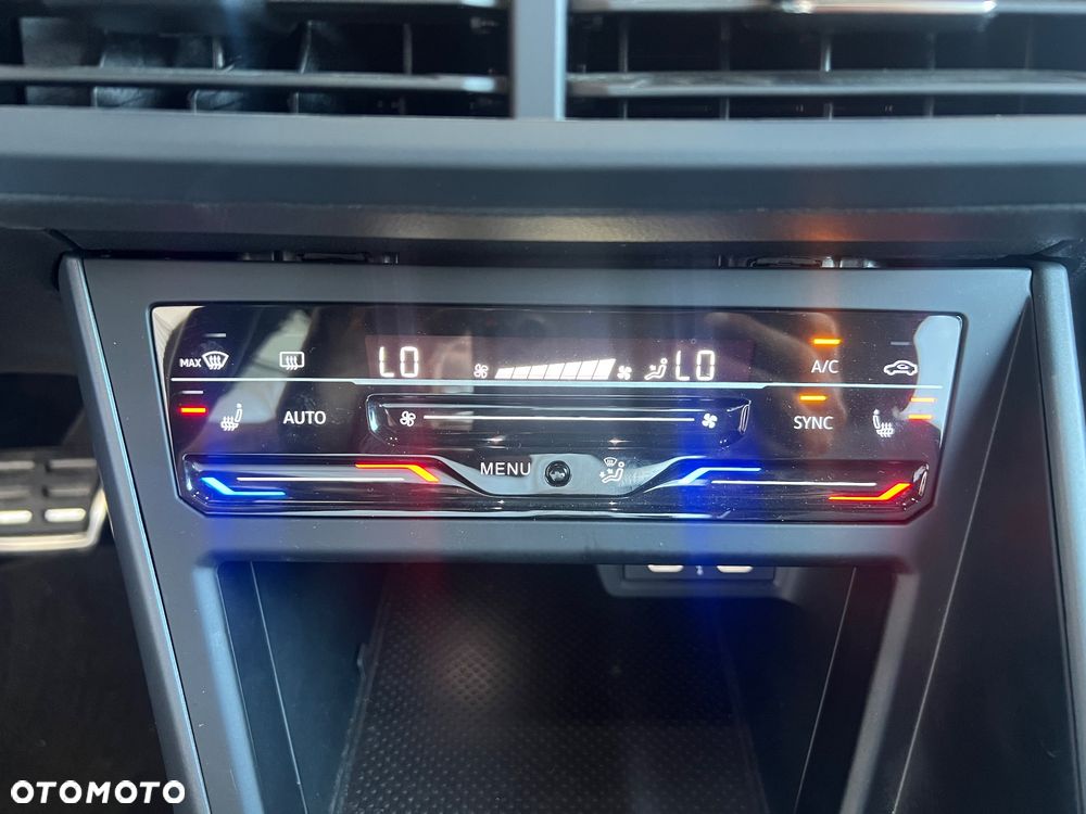 Volkswagen Taigo 1.5 TSI OPF DSG R-Line - 19