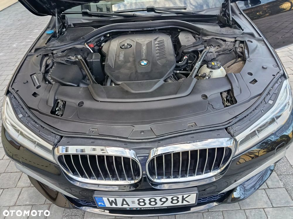 BMW Seria 7 730d xDrive - 38