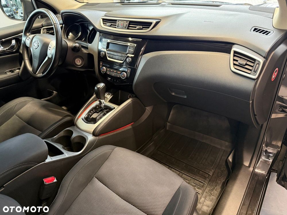 Nissan Qashqai - 14