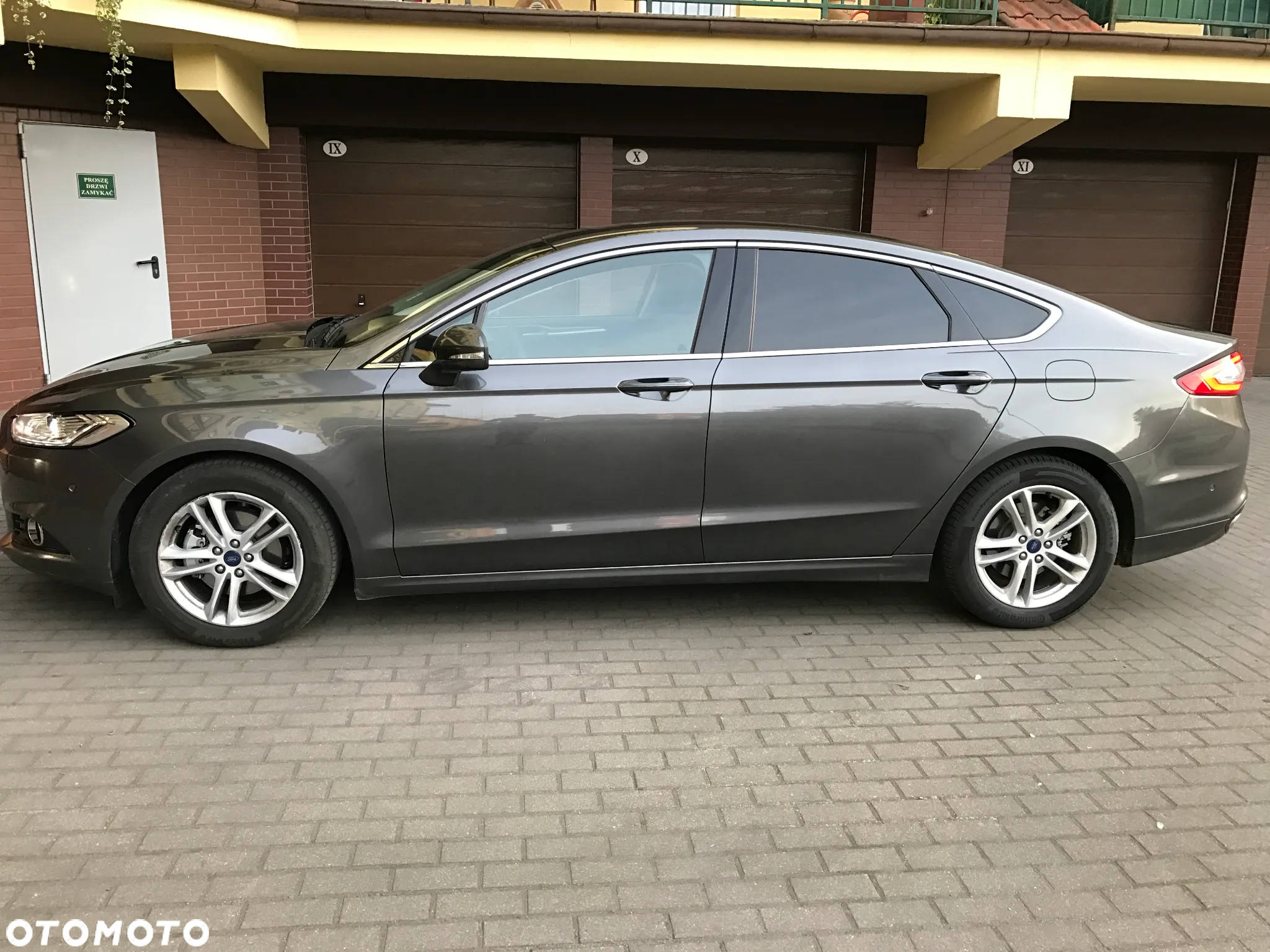 Ford Mondeo 2.0 TDCi Titanium - 10