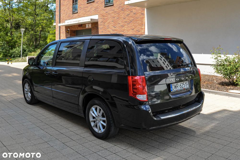 Dodge Grand Caravan - 3