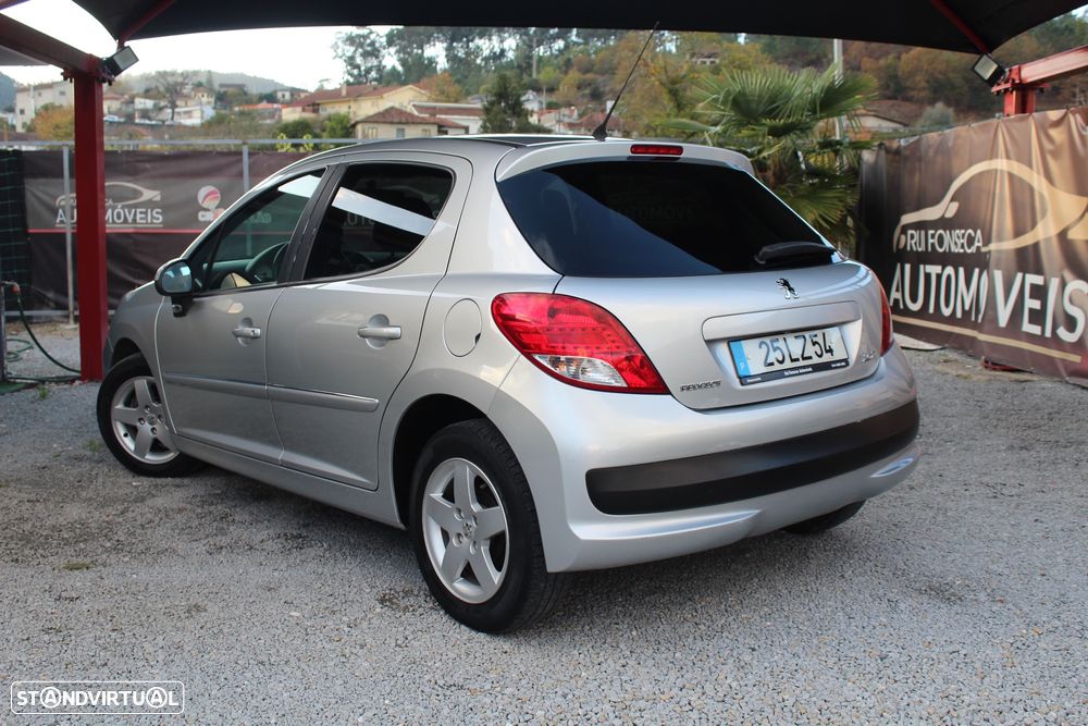Peugeot 207 1.4 HDi Urban - 4