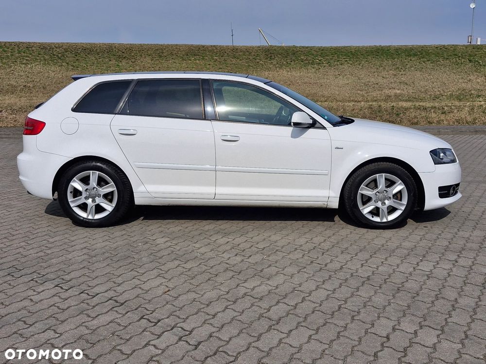 Audi A3 Sportback 2.0 TDI DPF S line Sportpaket (plus) - 6