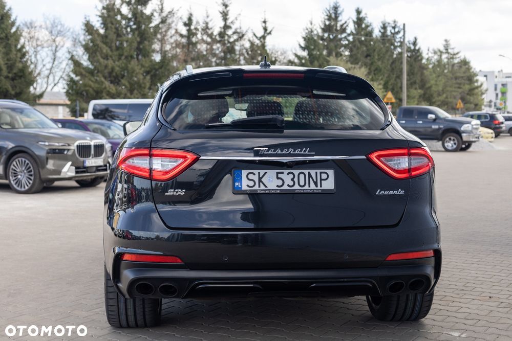 Maserati Levante S Granlusso - 36