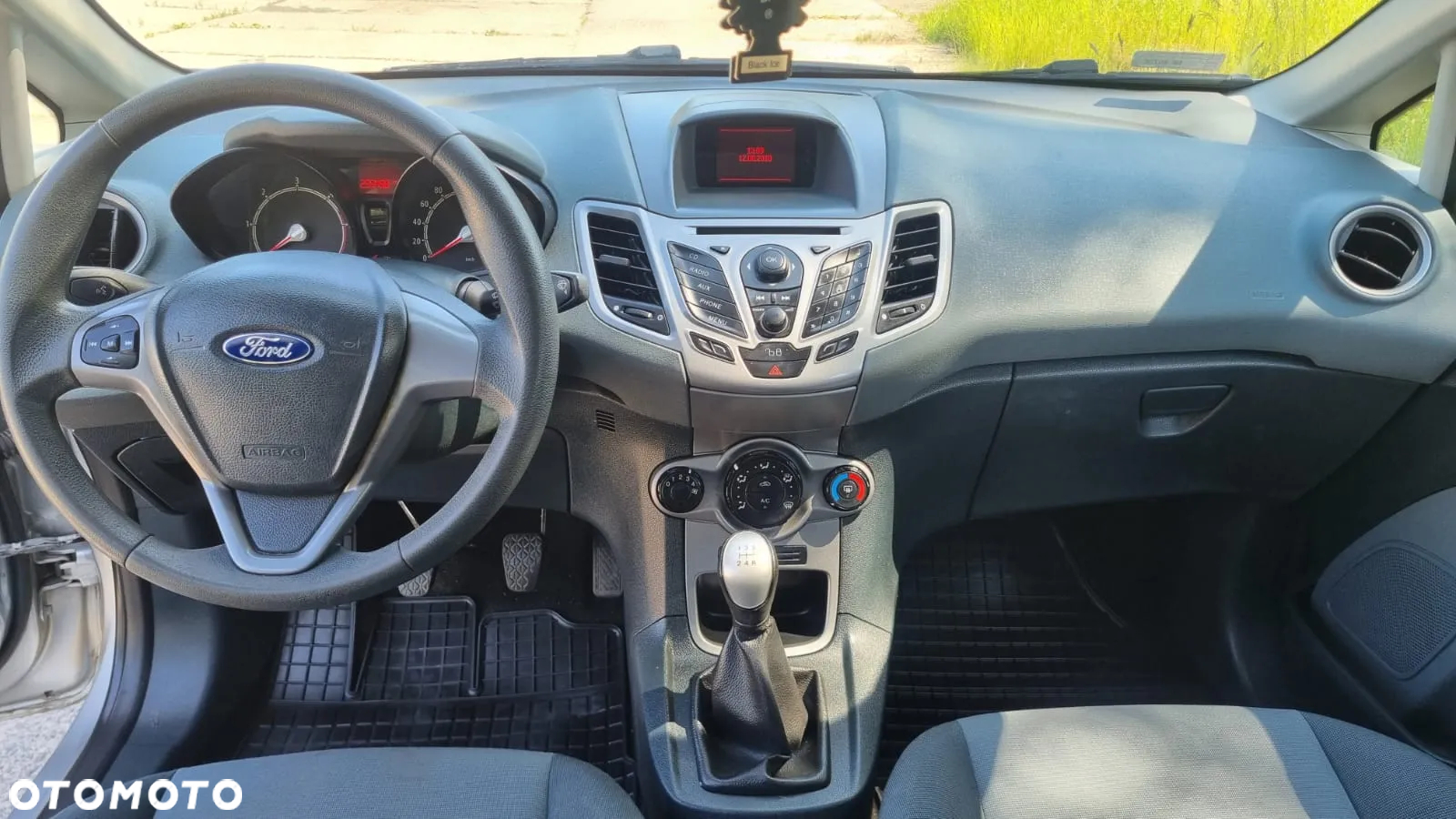 Ford Fiesta 1.6 TDCi Silver X - 7