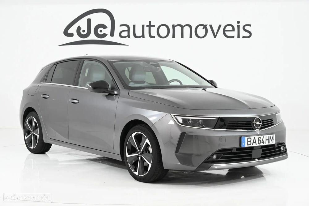 Opel Astra 1.2 T Elegance - 1