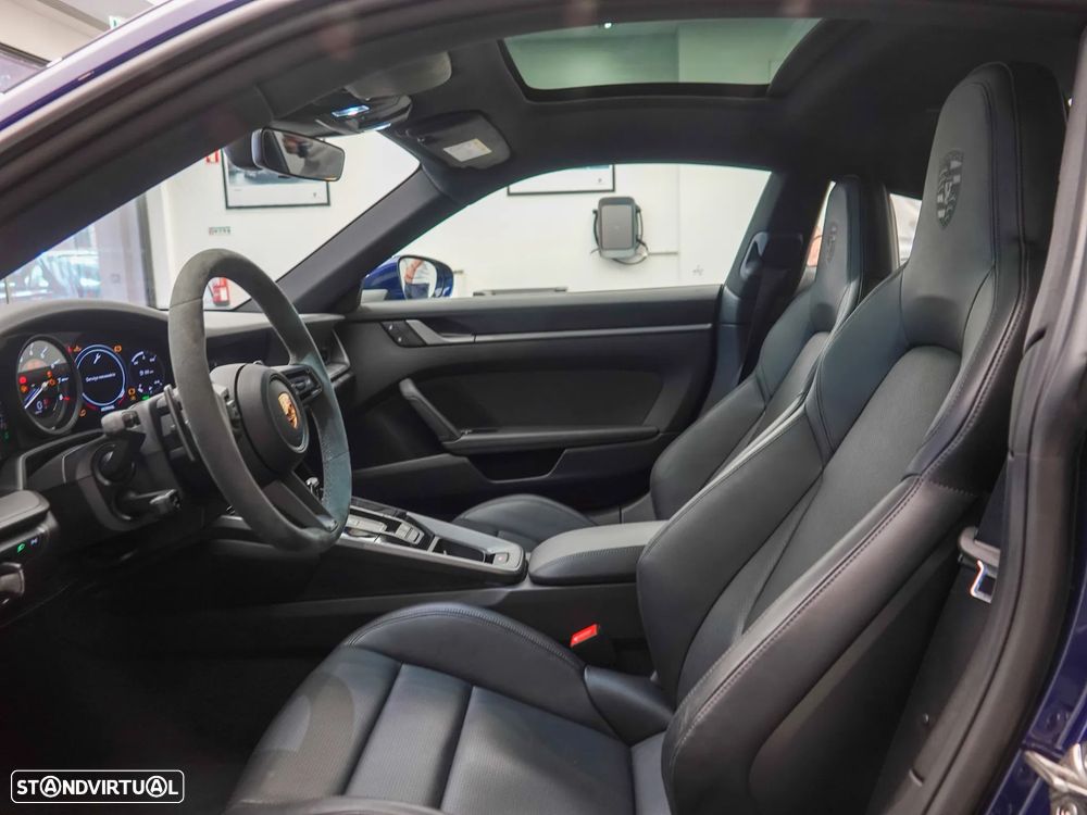 Porsche 911 (992) Carrera PDK - 28