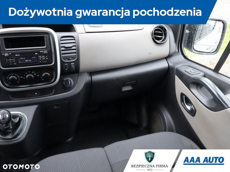 Renault trafic - 10