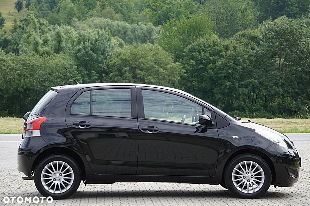 Toyota Yaris - 8