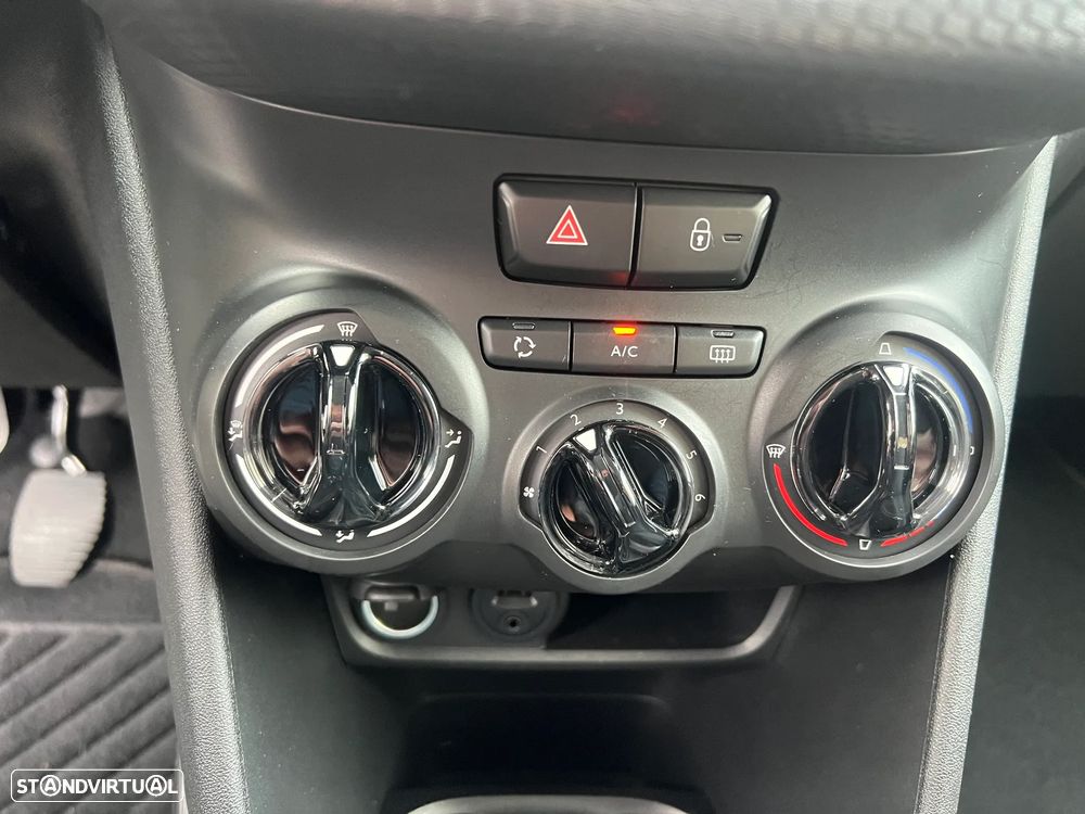 Peugeot 2008 1.2 VTi Active - 26