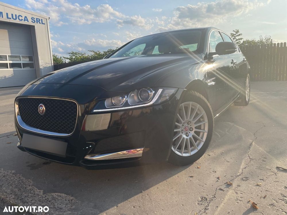 Jaguar XF 20d RWD E-Performance Prestige - 23