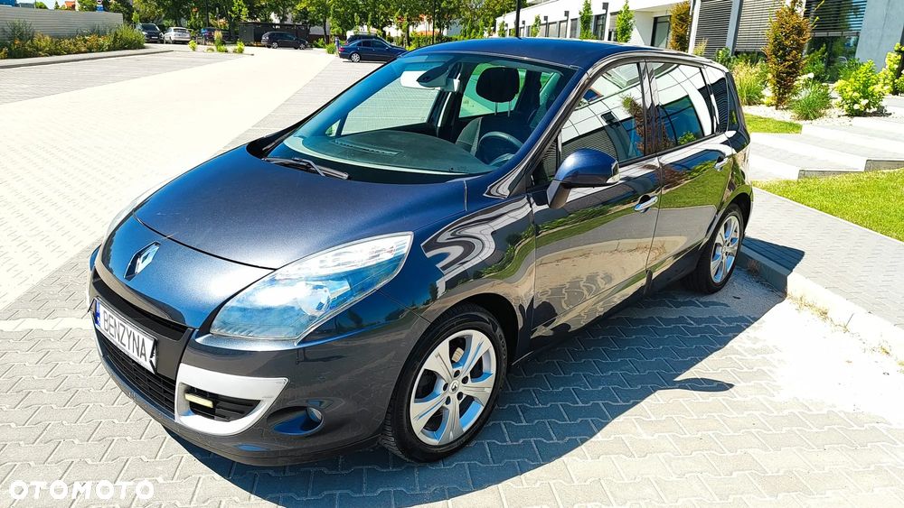 Renault Scenic 2.0 16V 140 CVT Dynamique - 9