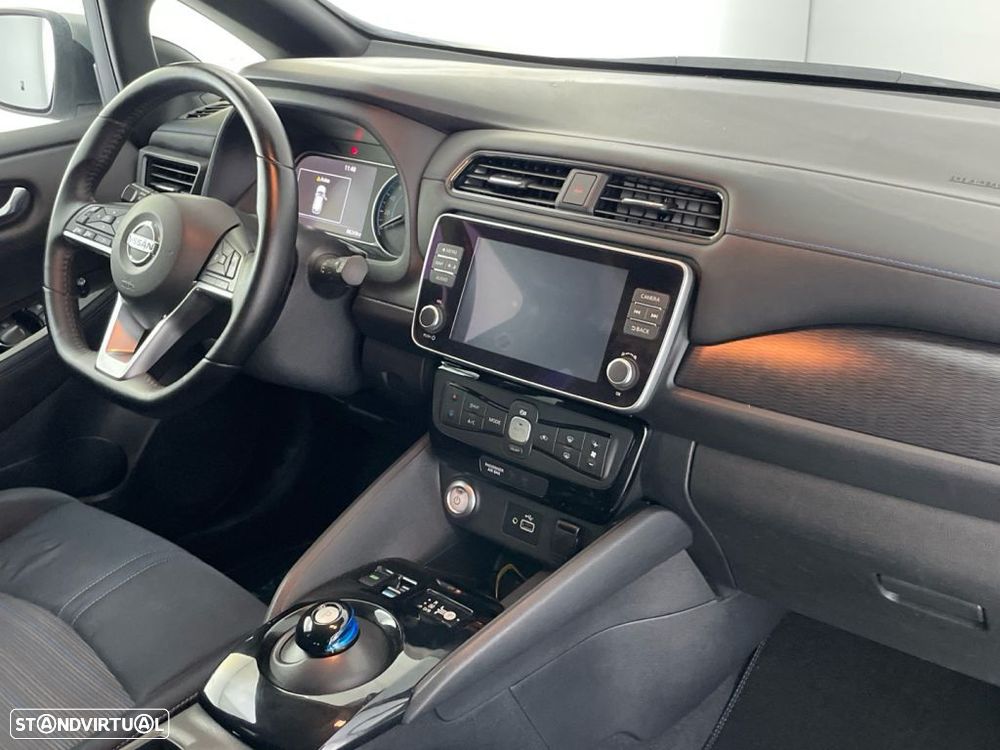 Nissan Leaf N-Connecta - 22