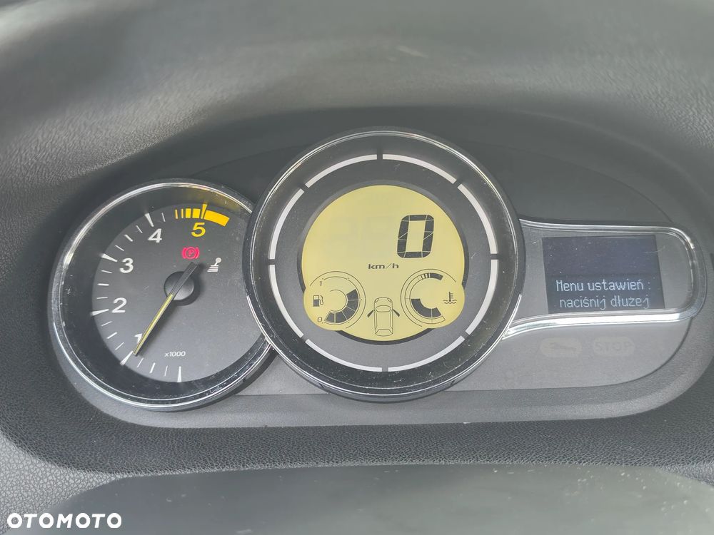 Renault Megane - 11