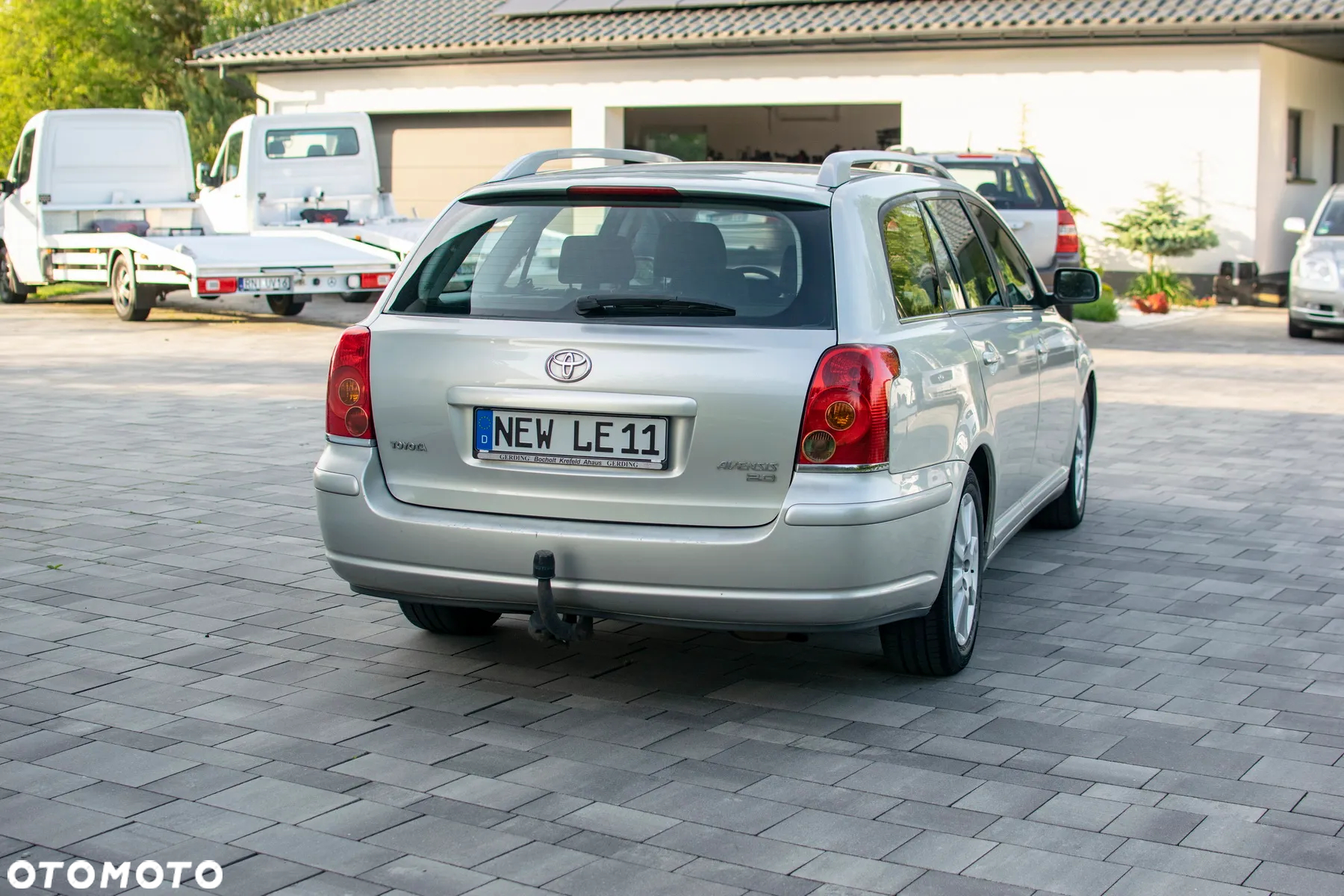 Toyota Avensis - 18