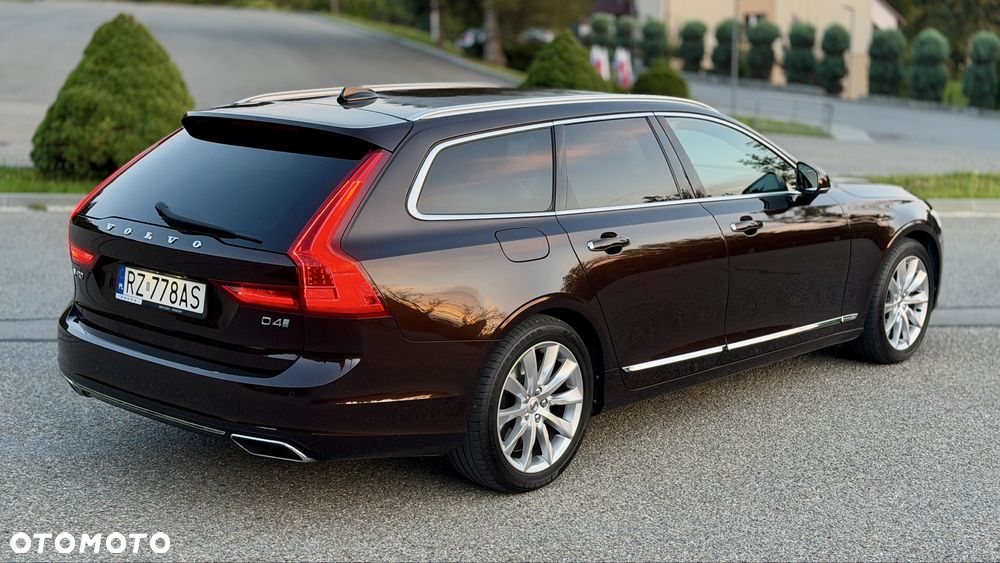 Volvo V90 - 1
