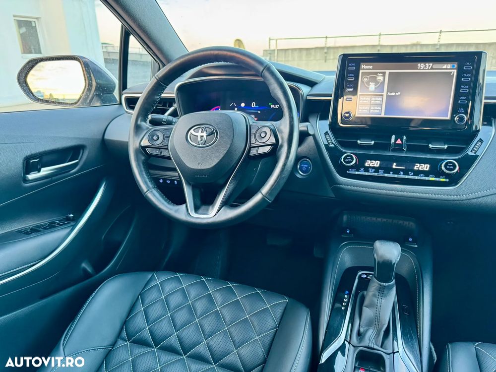 Toyota Corolla 1.8 HSD Business - 13