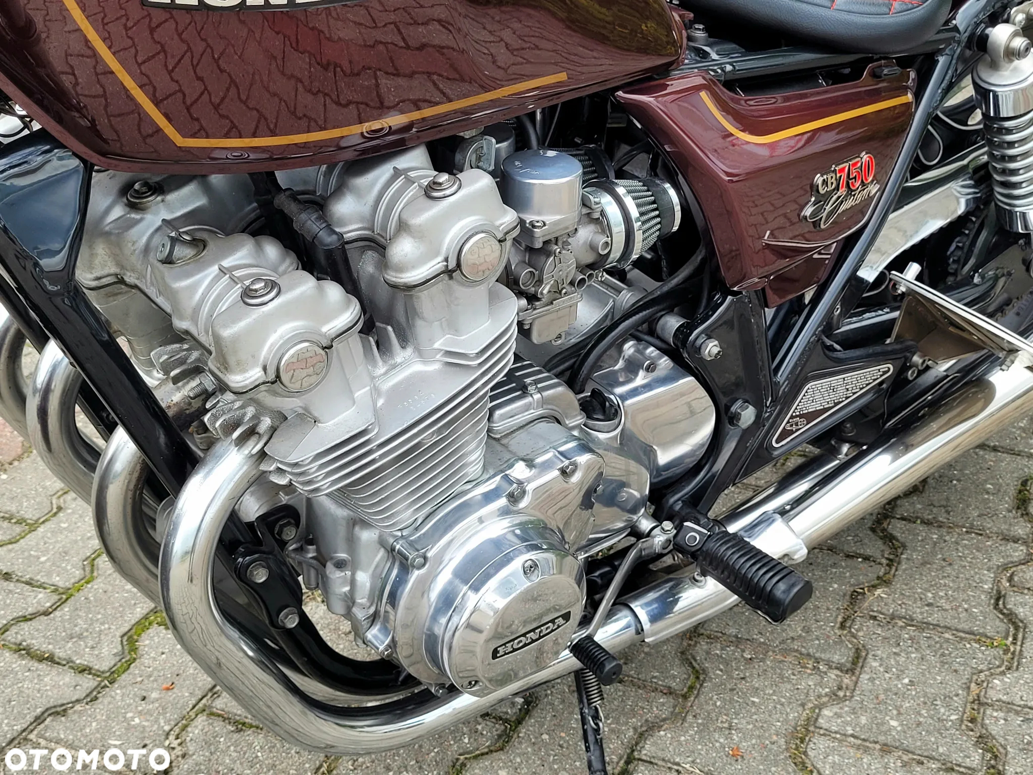 Honda CB - 16