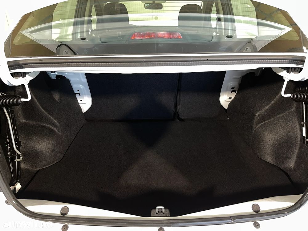 Dacia Logan 1.5 Blue dCi Laureate - 12