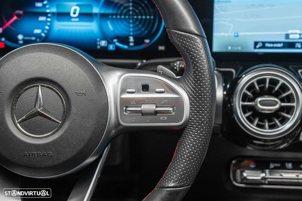 Mercedes-Benz GLB 200 7G-DCT AMG Line - 12