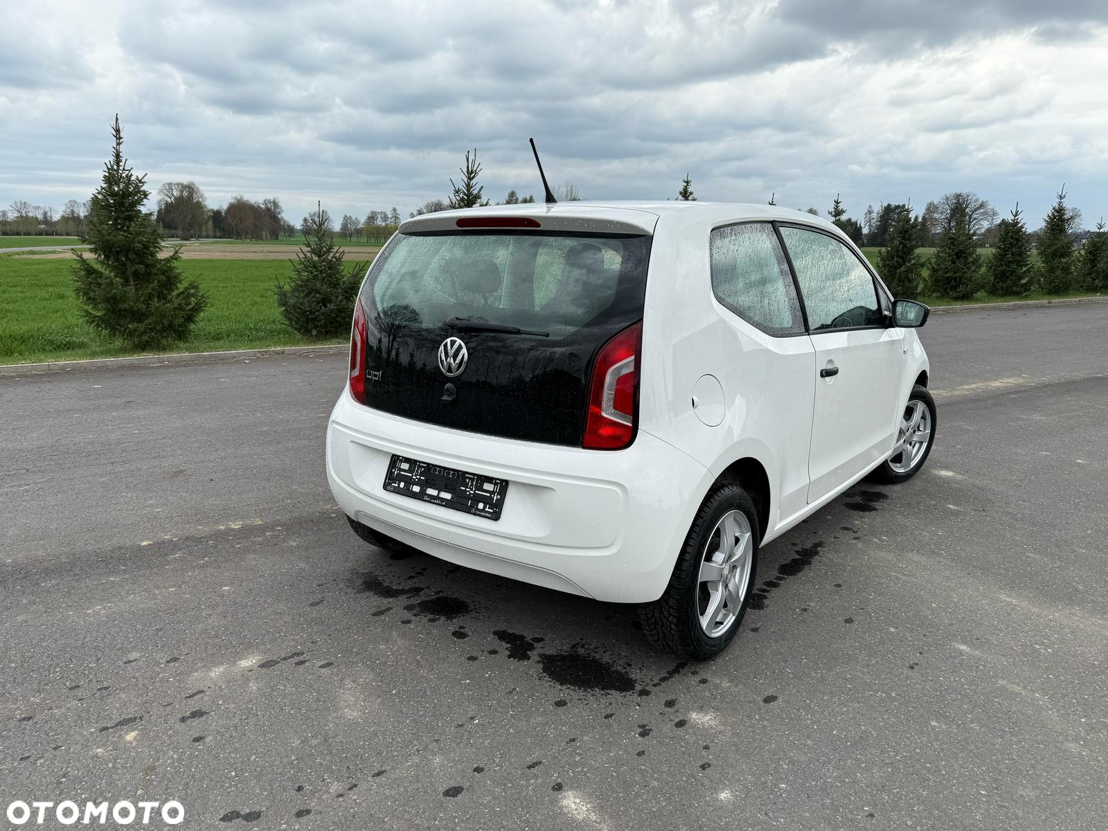 Volkswagen up! 1.0 beats - 7