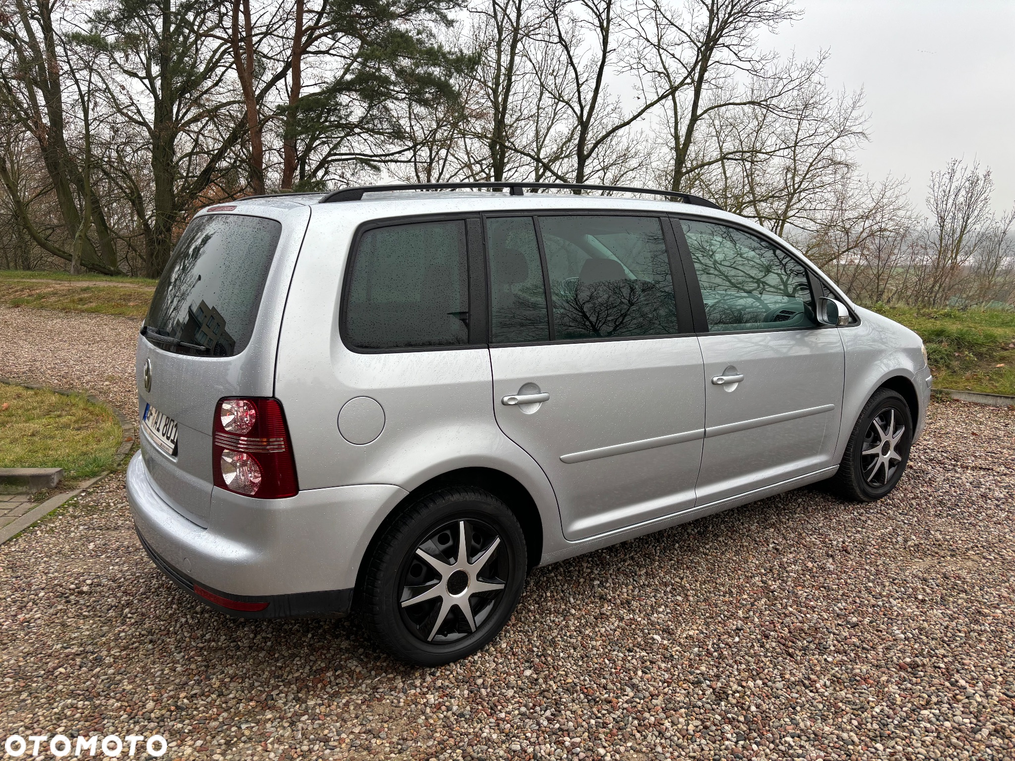 Volkswagen Touran - 6