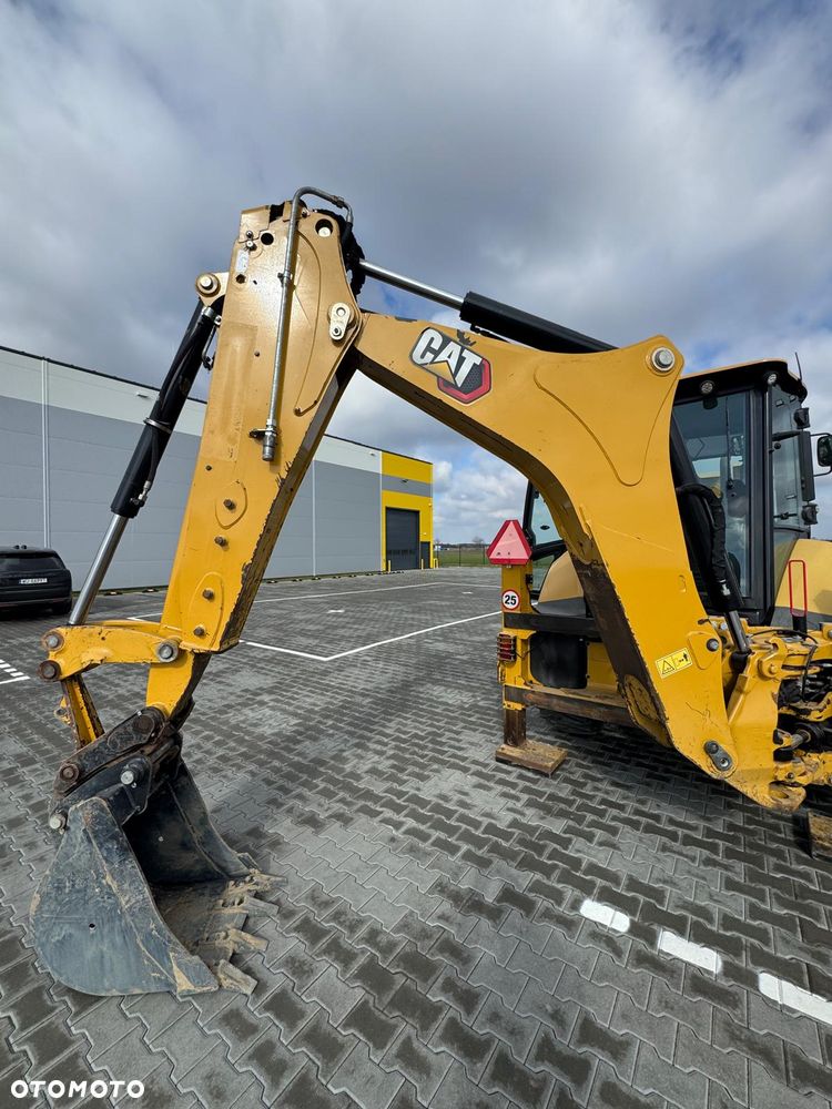 Caterpillar 428 - 19