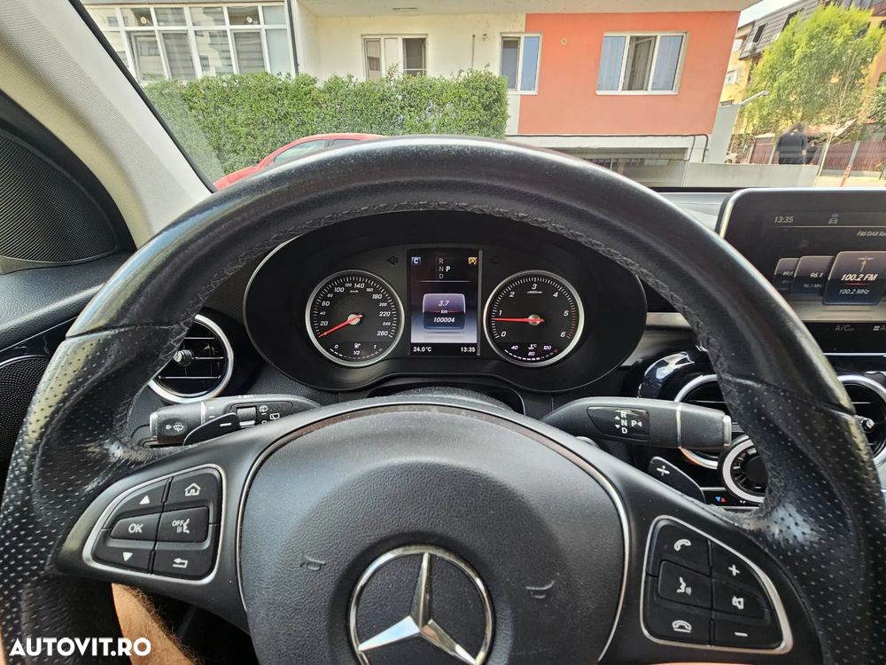 Mercedes-Benz GLC 220 d 4MATIC - 12