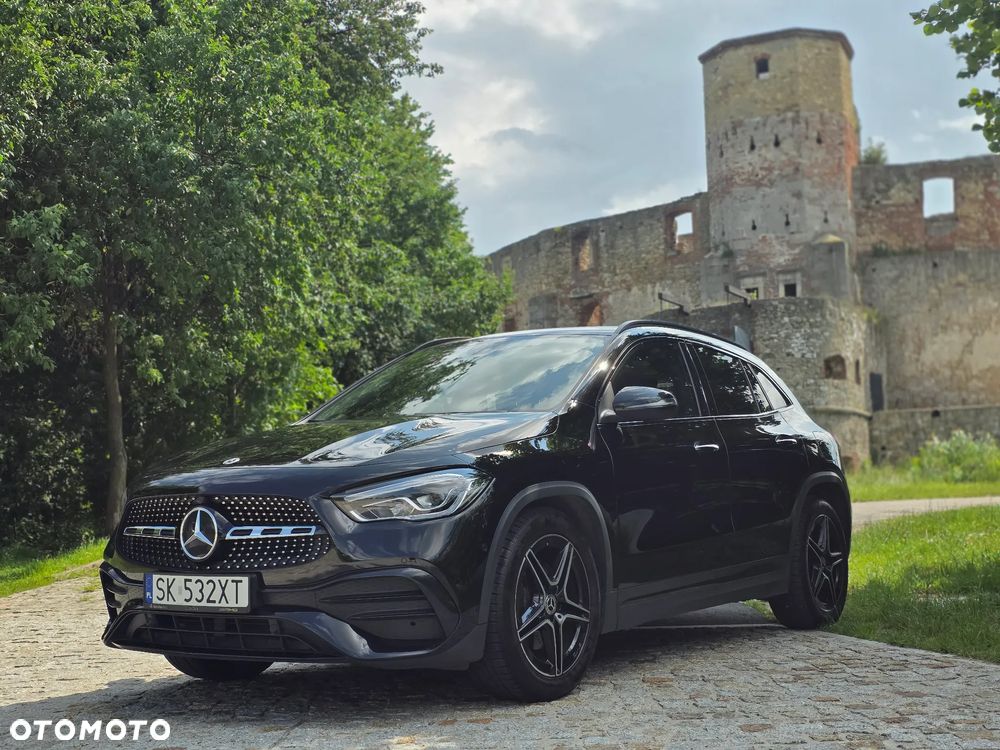 Mercedes-Benz GLA 200 Business Edition - 1