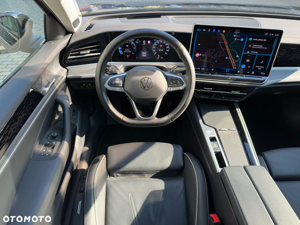 Volkswagen Passat 2.0 TDI SCR DSG Elegance - 12