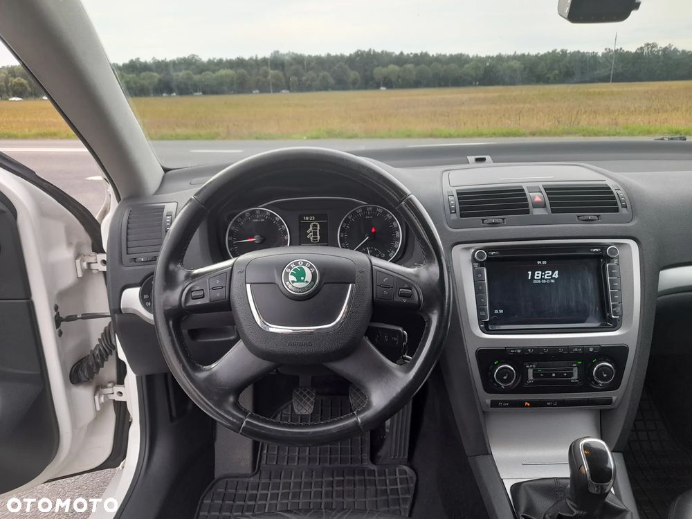 Skoda Octavia 2.0 TDI DPF Elegance - 15