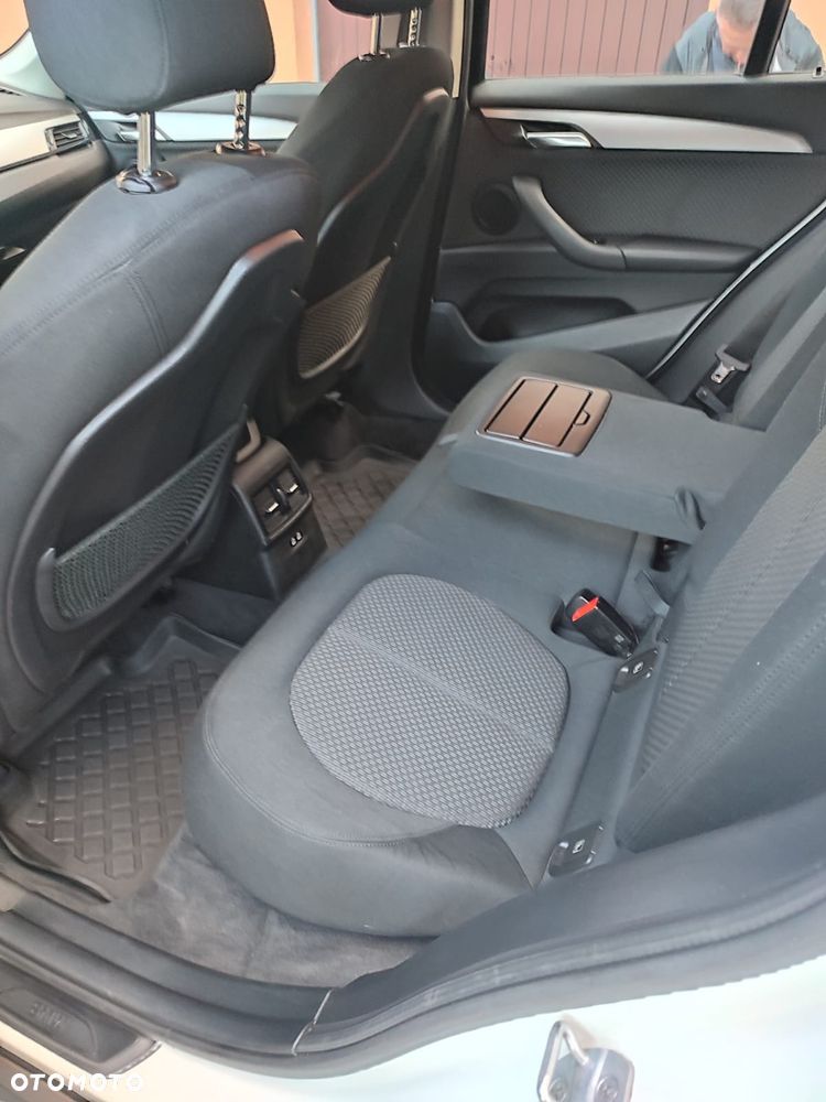 BMW X1 sDrive18i - 7