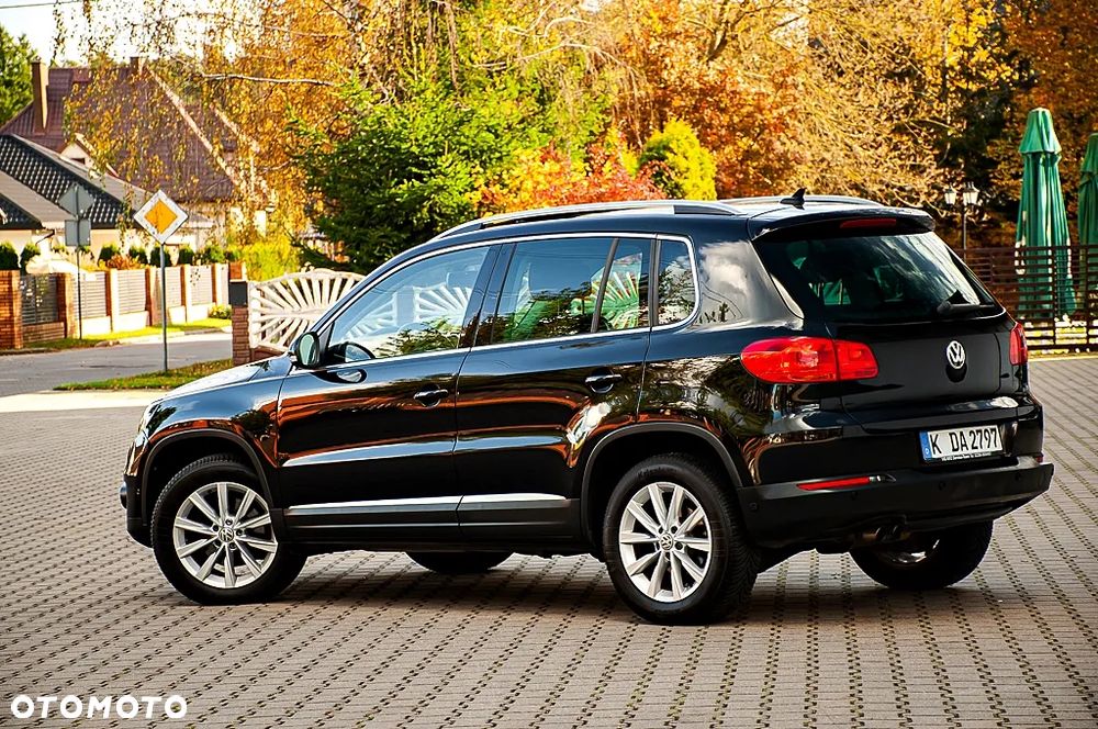 Volkswagen Tiguan 2.0 TDI DPF 4Motion BlueMotion Technology DSG Exclusive - 9