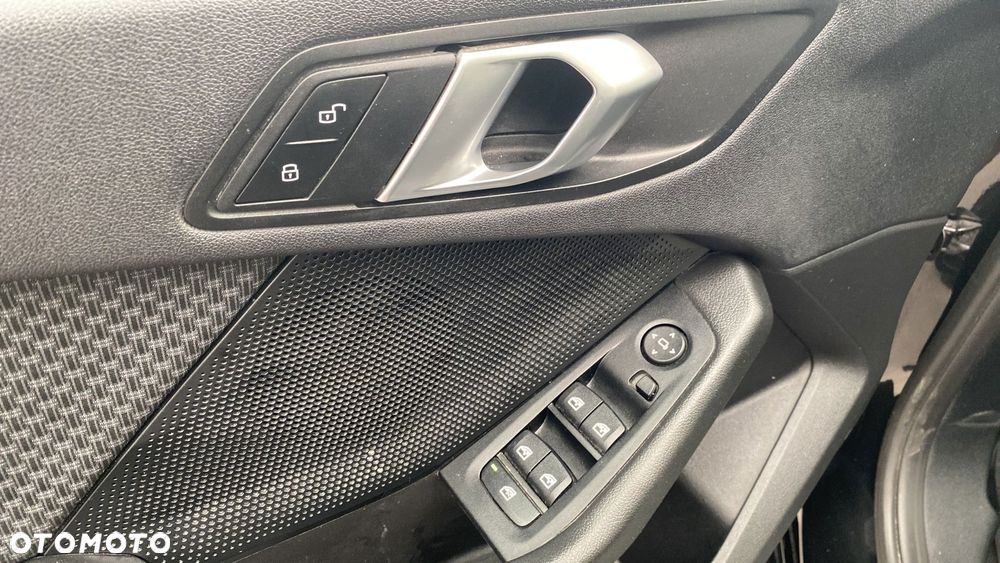 BMW Seria 1 118i Advantage - 15