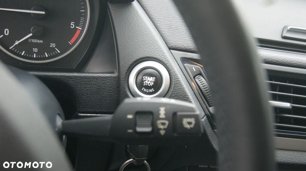 BMW X1 sDrive18d xLine - 26