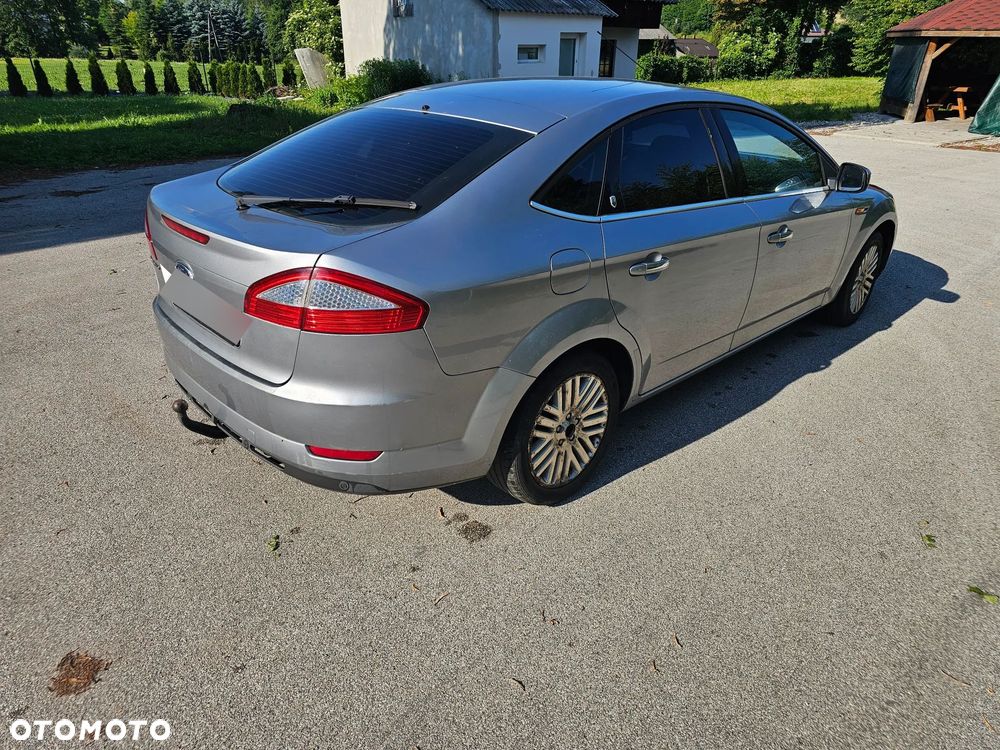 Ford Mondeo 2.0 TDCi Ghia - 8