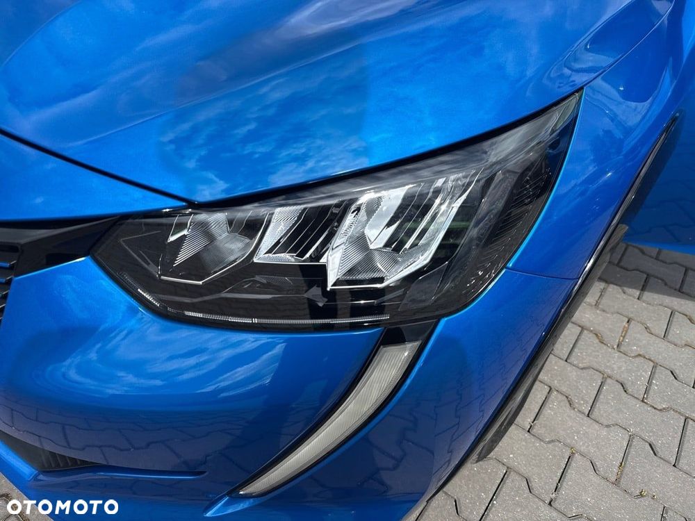 Peugeot 208 50kWh Allure - 12