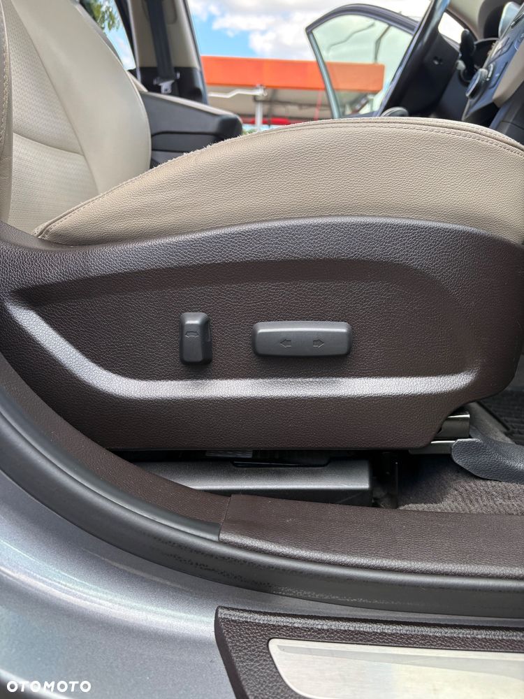 Hyundai Santa Fe 2.2 CRDi Premium 7os - 33