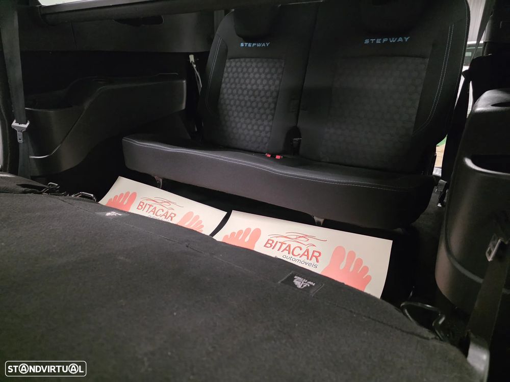 Dacia Lodgy TCe 115 Stepway - 29