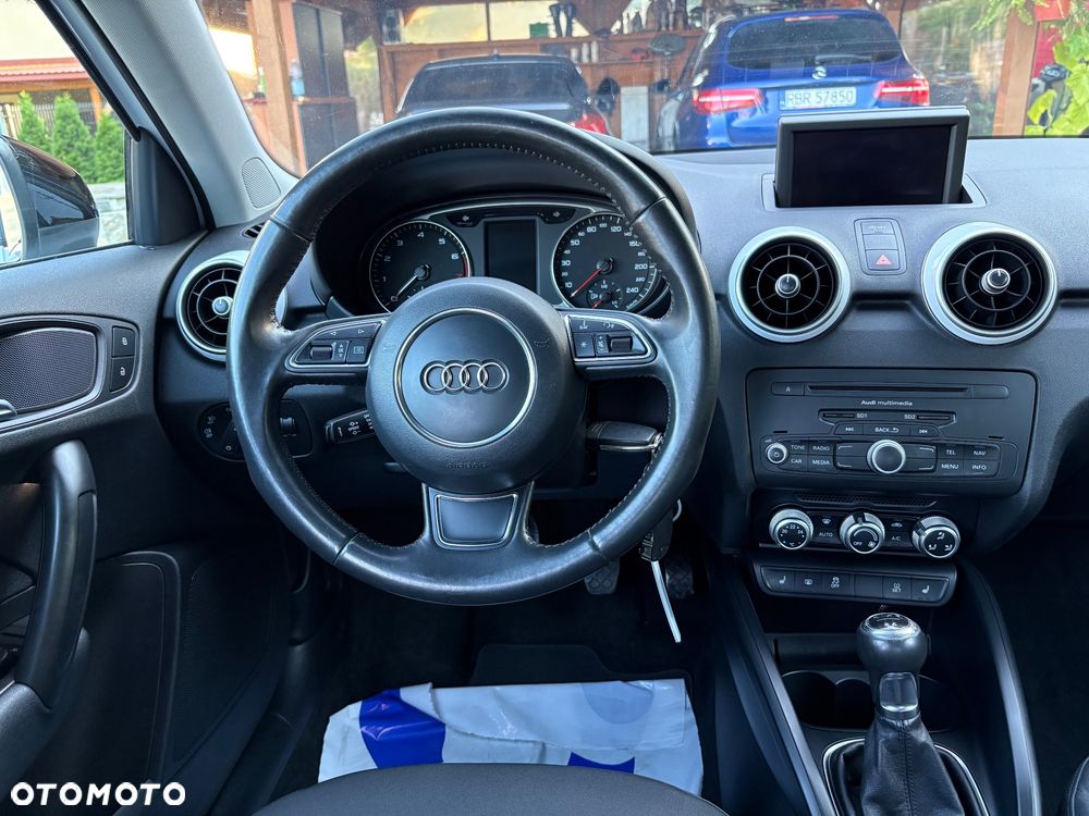 Audi A1 Sportback 1.2 TFSI S line edition - 19