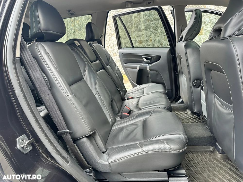 Volvo XC 90 D5 AWD Geartonic RDesign - 31