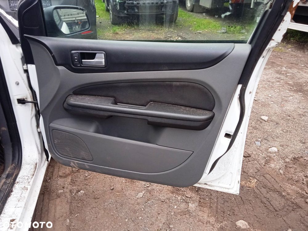 Na części Ford Focus MK2 Lift 1.8 TDCI kombi lakier Frozen White silnik skrzynia maska klapa drzwi zderzak - 9