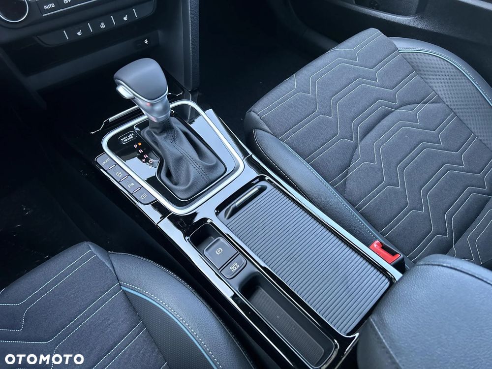 Kia XCeed 1.6 T-GDI Tribute DCT - 17